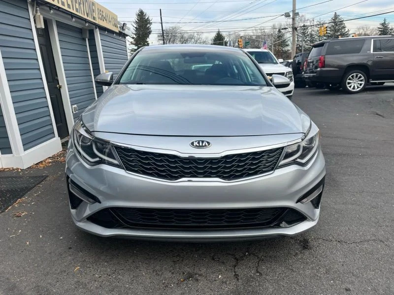 2020 Kia Optima/K5 - Image 8 of 12