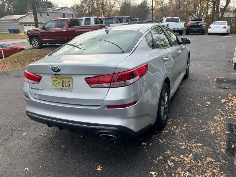 2020 Kia Optima/K5 - Image 6 of 12