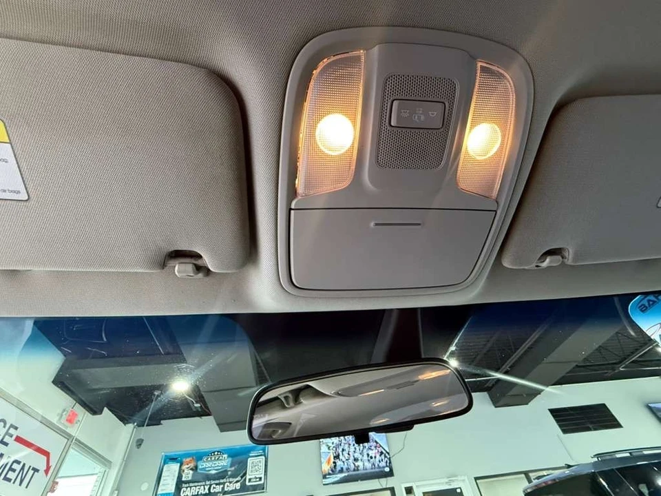 2020 Kia Optima/K5 - Image 23 of 31