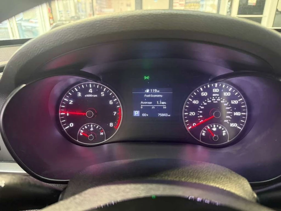 2020 Kia Optima/K5 - Image 12 of 31