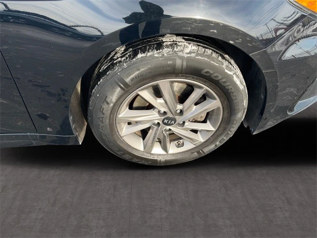 2020 Kia Optima/K5 - Image 10 of 12