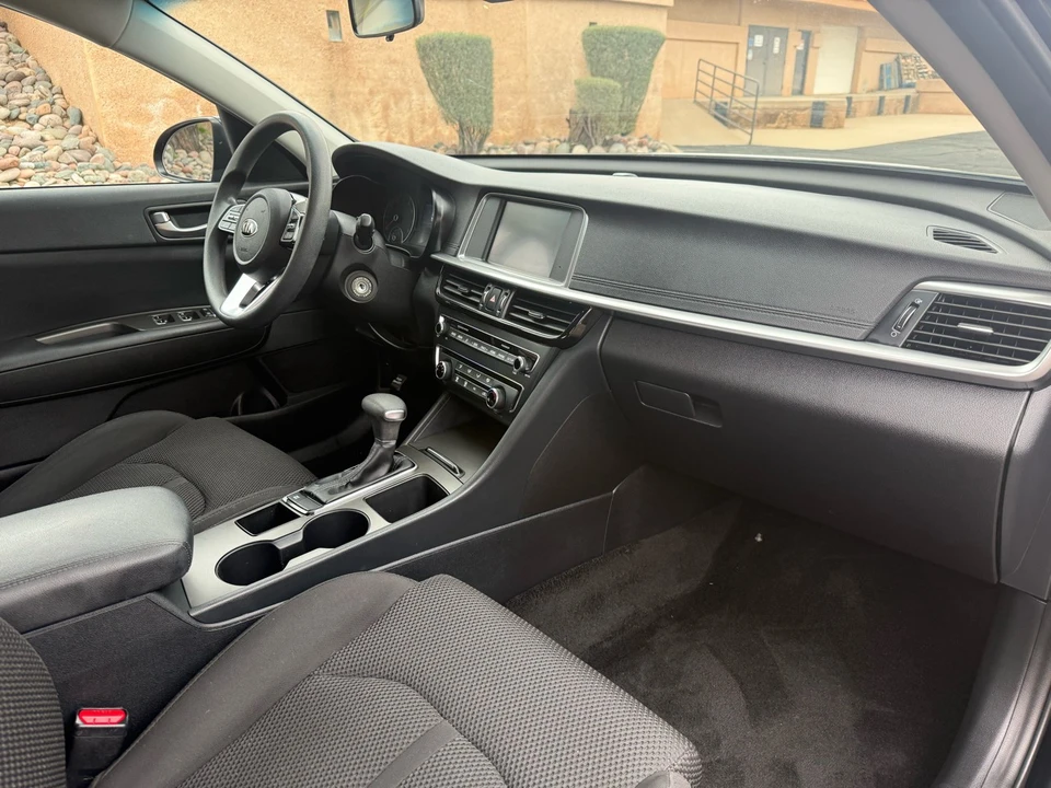 2020 Kia Optima/K5 - Image 19 of 21