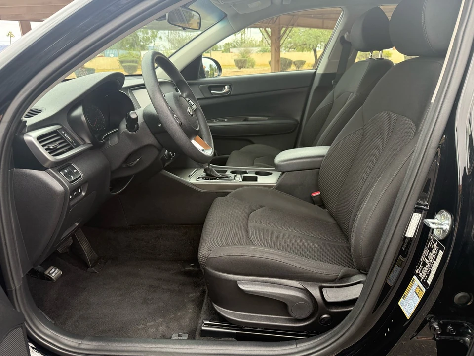 2020 Kia Optima/K5 - Image 9 of 21