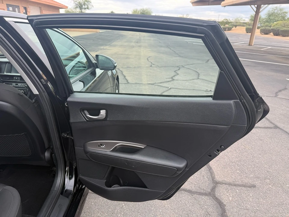 2020 Kia Optima/K5 - Image 17 of 21