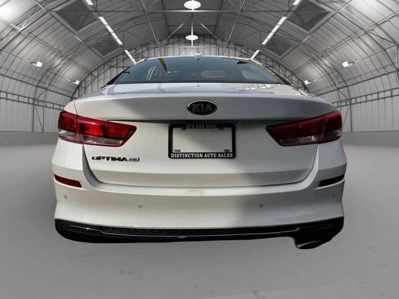 2020 Kia Optima/K5 - Image 6 of 12
