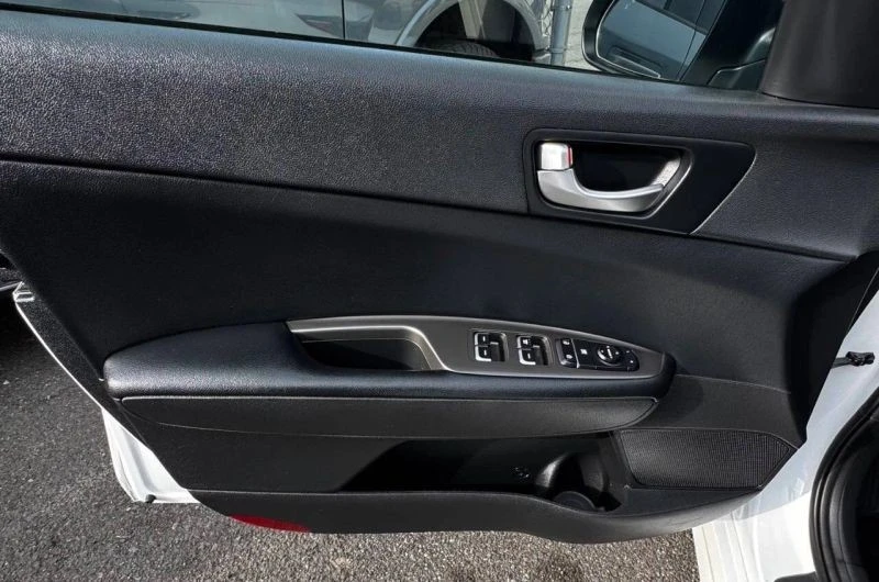 2020 Kia Optima/K5 - Image 12 of 12