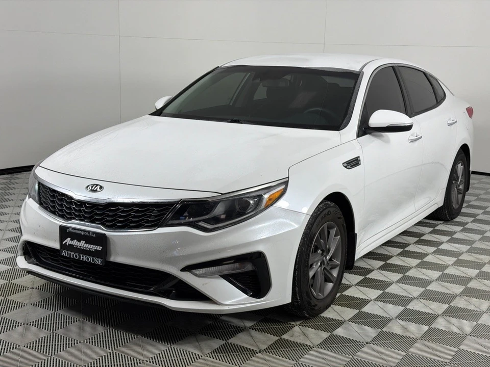2020 Kia Optima/K5 - Image 10 of 12