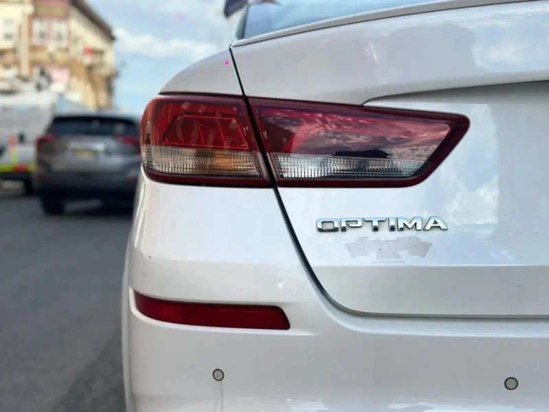 2020 Kia Optima/K5 - Image 7 of 12