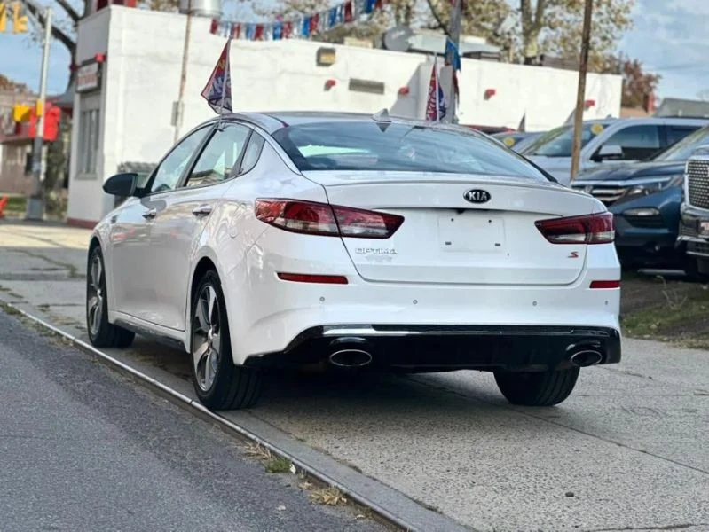 2020 Kia Optima/K5 - Image 6 of 12