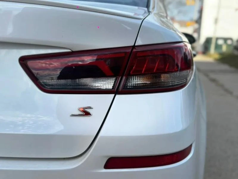 2020 Kia Optima/K5 - Image 8 of 12