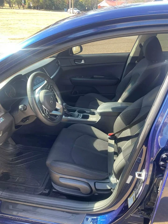 2020 Kia Optima/K5 - Image 9 of 11