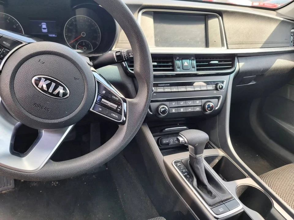 2020 Kia Optima/K5 - Image 8 of 11