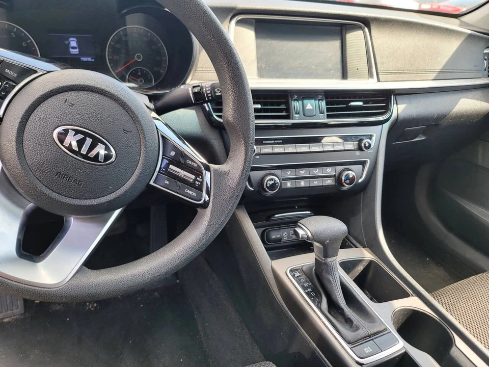 2020 Kia Optima/K5 - Image 8 of 11