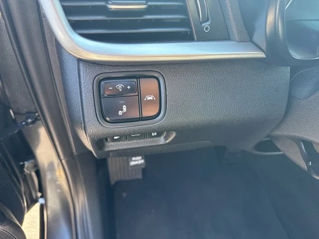 2020 Kia Optima/K5 - Image 8 of 12