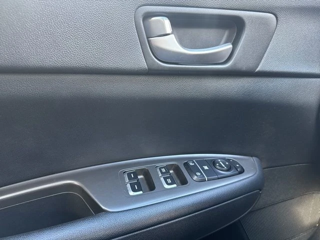2020 Kia Optima/K5 - Image 16 of 21