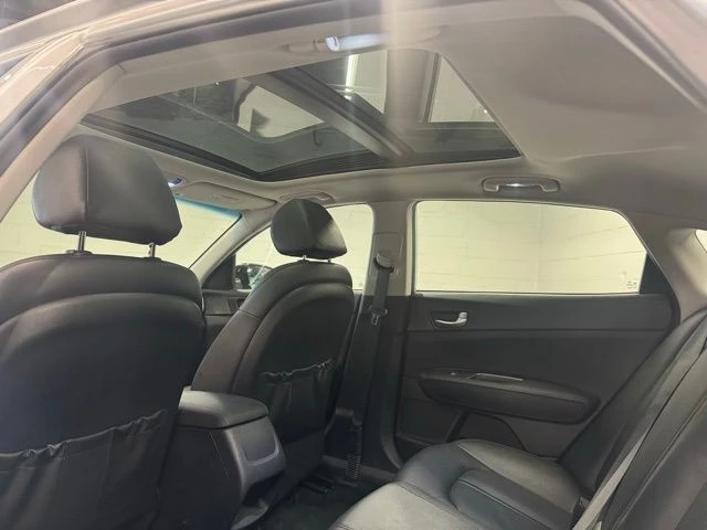 2020 Kia Optima/K5 - Image 10 of 12