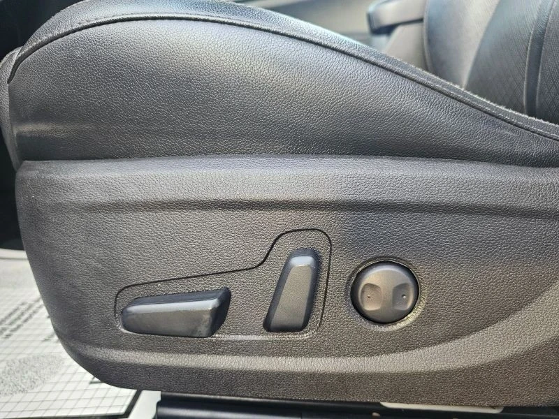 2020 Kia Optima/K5 - Image 8 of 12