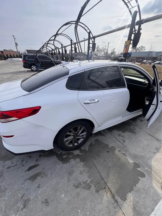 2020 Kia Optima/K5 - Image 13 of 14