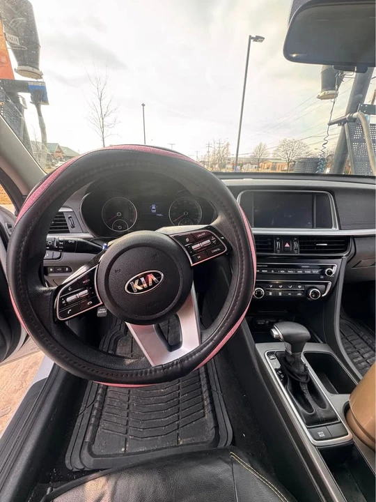2020 Kia Optima/K5 - Image 5 of 14