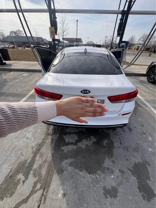 2020 Kia Optima/K5 - Image 11 of 14