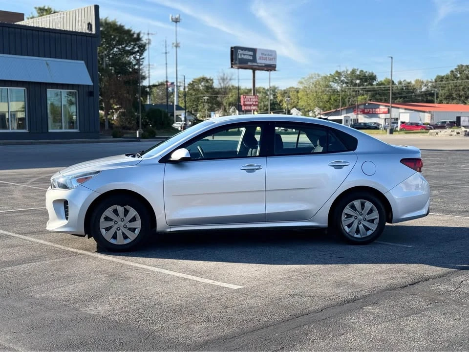 2020 Kia Rio - Image 3 of 14