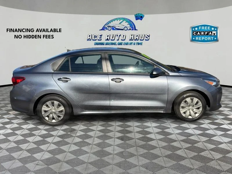 2020 Kia Rio - Image 8 of 12