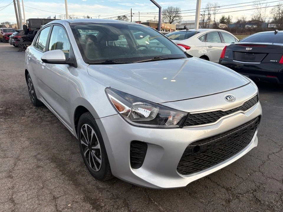 2020 Kia Rio - Image 3 of 11
