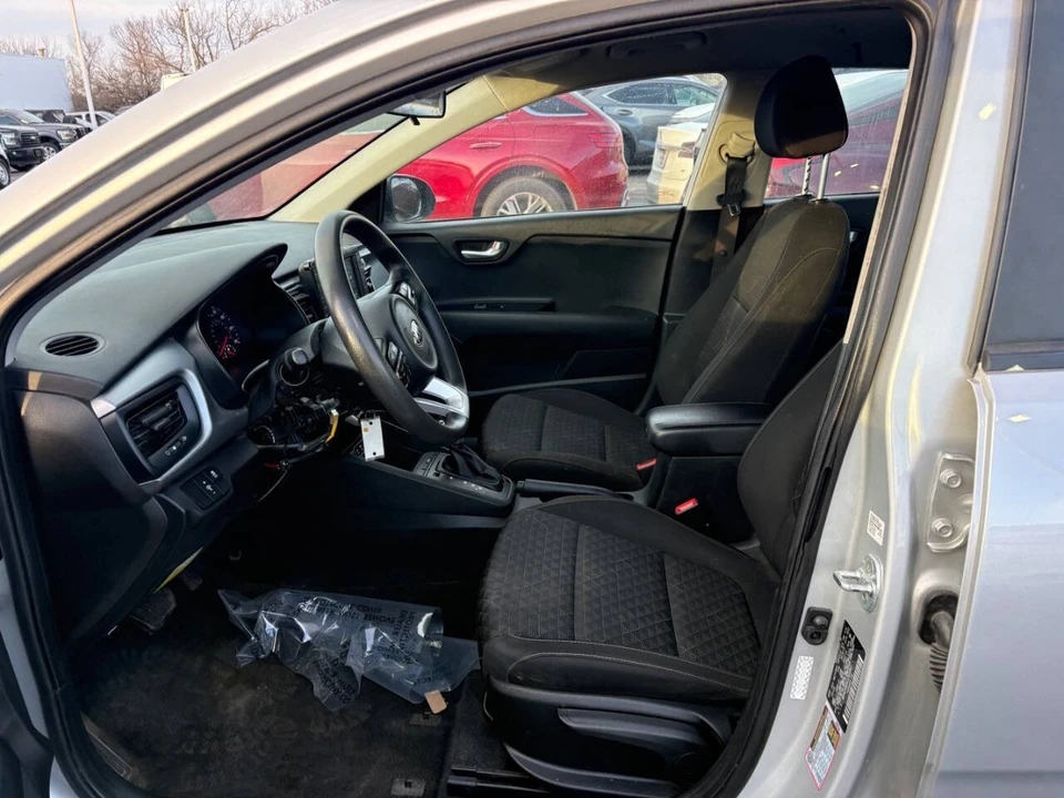 2020 Kia Rio - Image 9 of 11