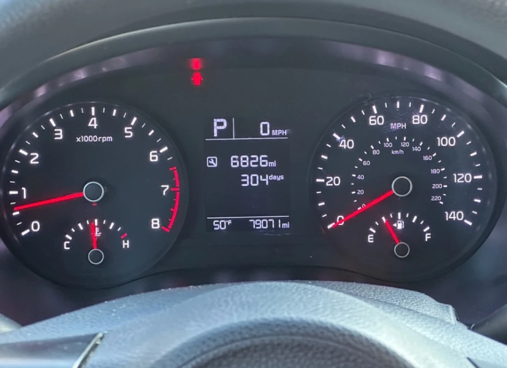 2020 Kia Rio - Image 11 of 14