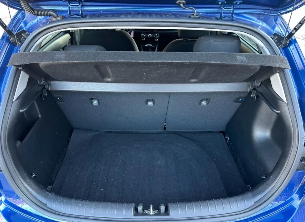 2020 Kia Rio - Image 13 of 14