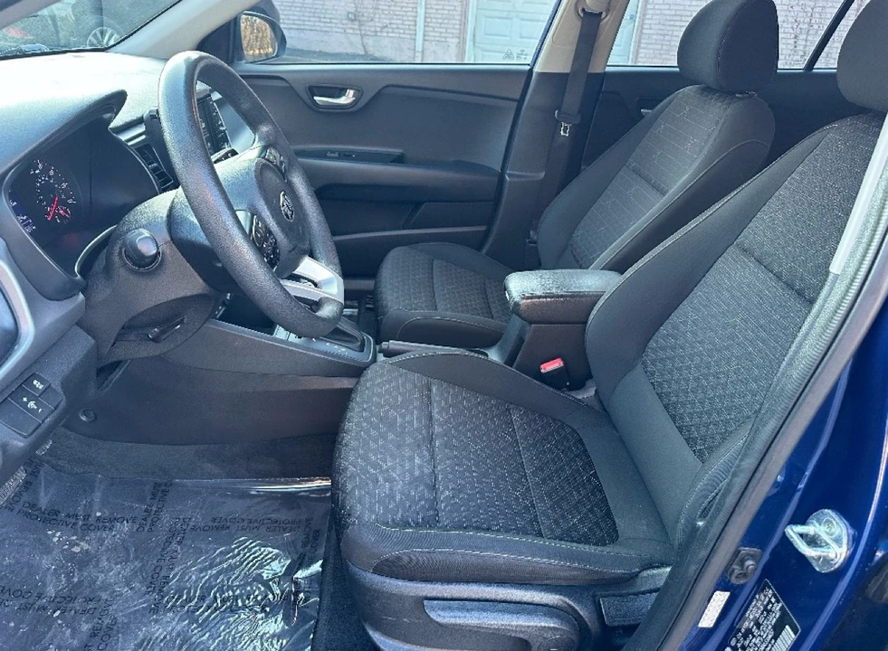 2020 Kia Rio - Image 6 of 14
