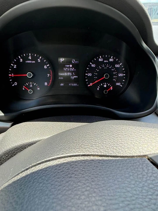 2020 Kia Rio - Image 8 of 11