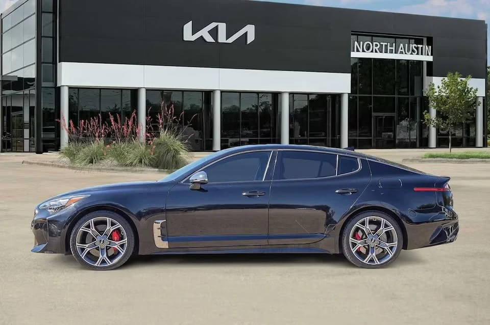 2020 Kia Stinger - Image 2 of 10