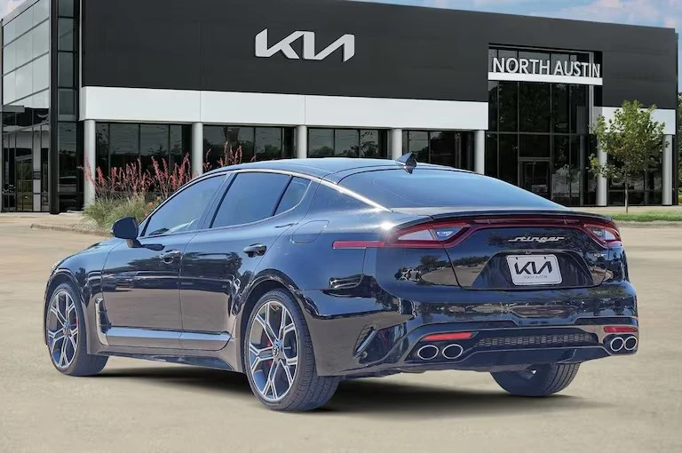 2020 Kia Stinger - Image 3 of 10