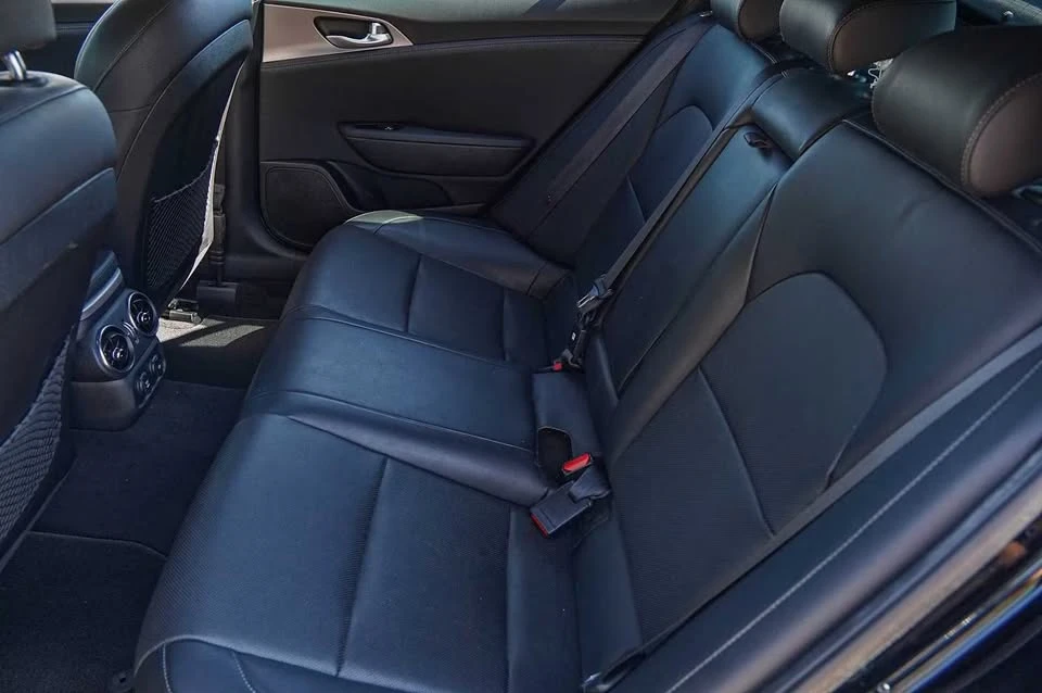 2020 Kia Stinger - Image 10 of 10