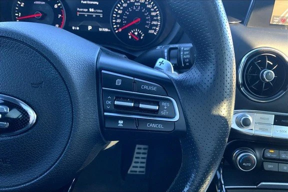 2020 Kia Stinger GT - Image 12 of 19