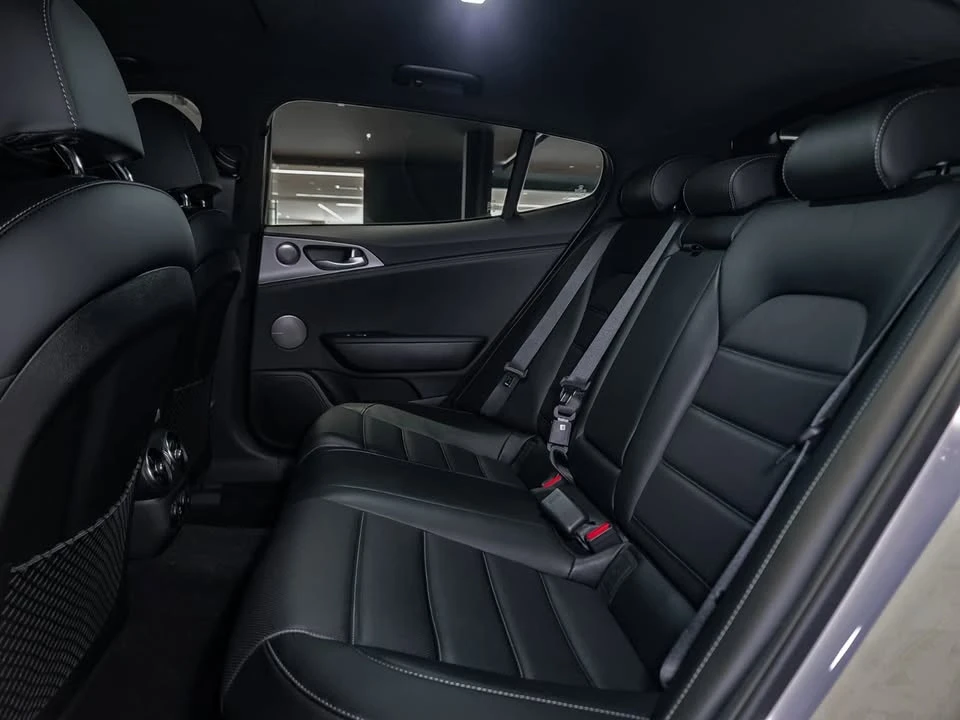 2020 Kia Stinger GT - Image 19 of 20
