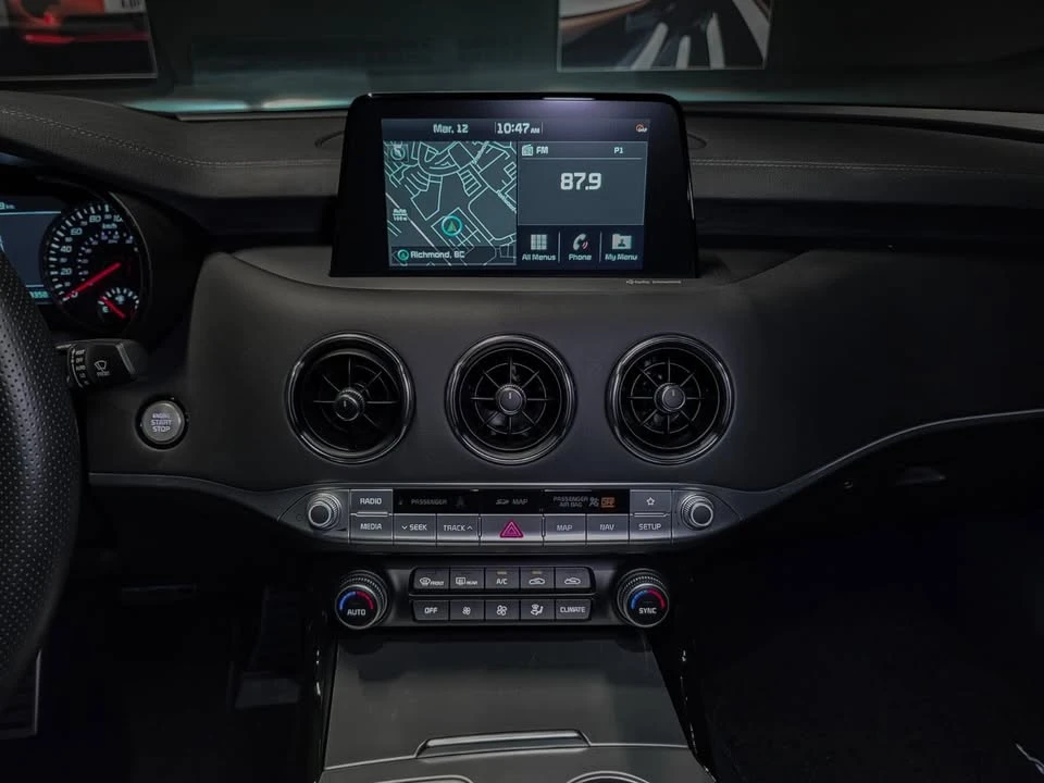 2020 Kia Stinger GT - Image 16 of 20