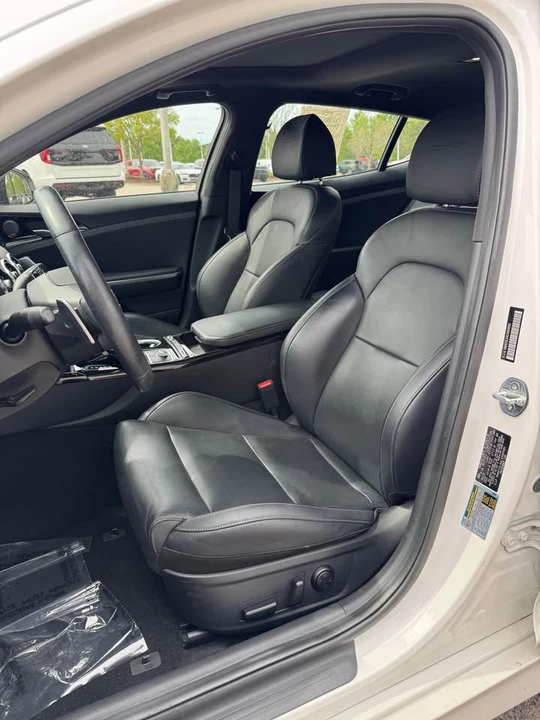 2020 Kia Stinger - Image 6 of 15
