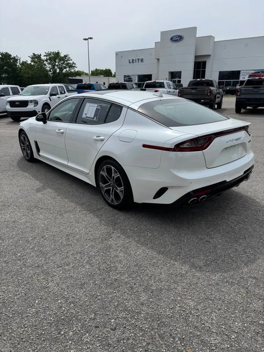 2020 Kia Stinger - Image 3 of 15