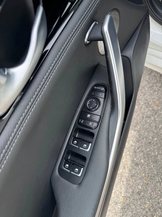 2020 Kia Stinger - Image 5 of 15