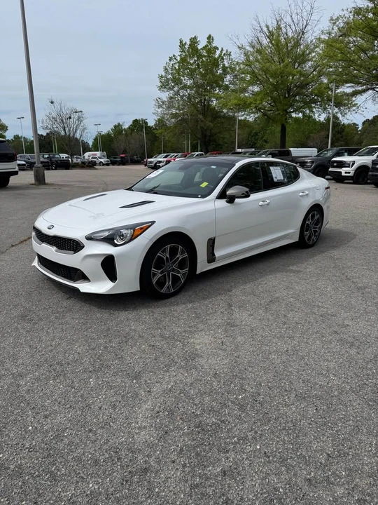 2020 Kia Stinger - Image 4 of 15
