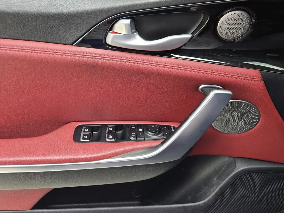 2020 Kia Stinger - Image 19 of 21