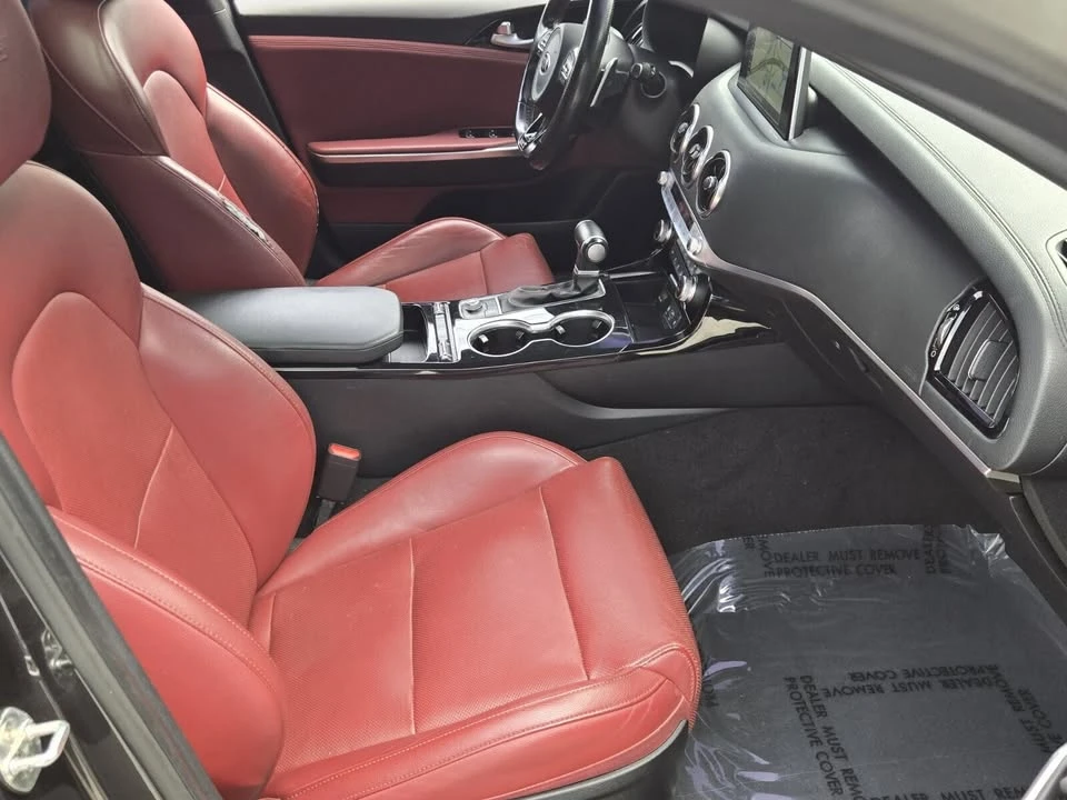 2020 Kia Stinger - Image 13 of 21