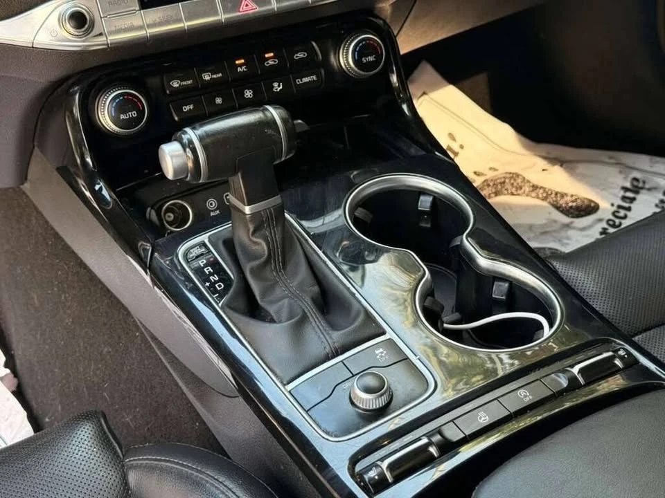2020 Kia Stinger - Image 18 of 18