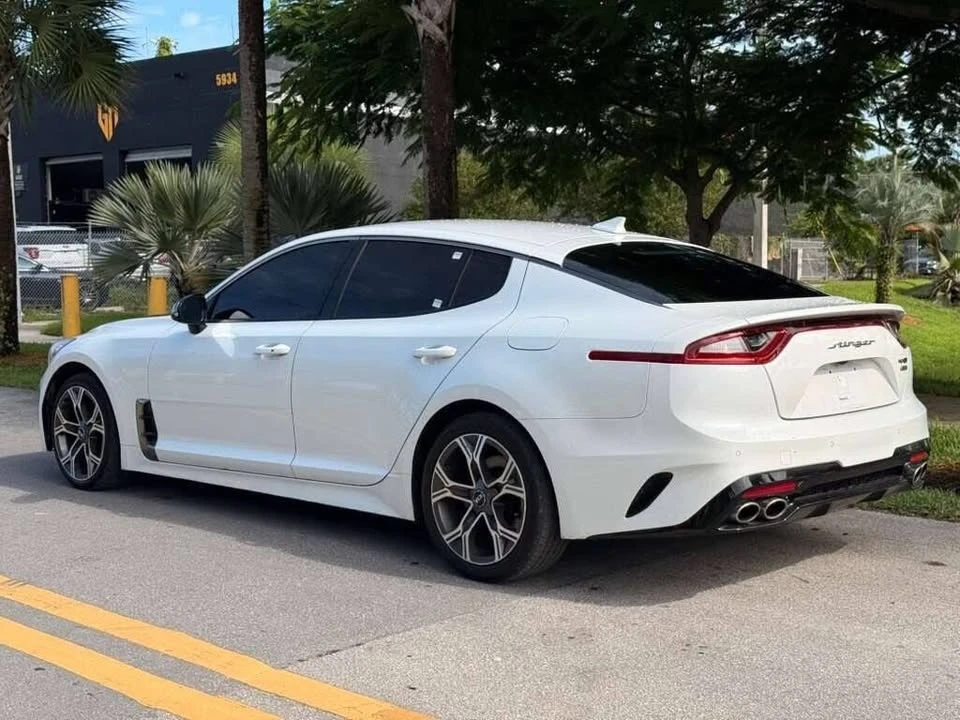 2020 Kia Stinger - Image 6 of 18