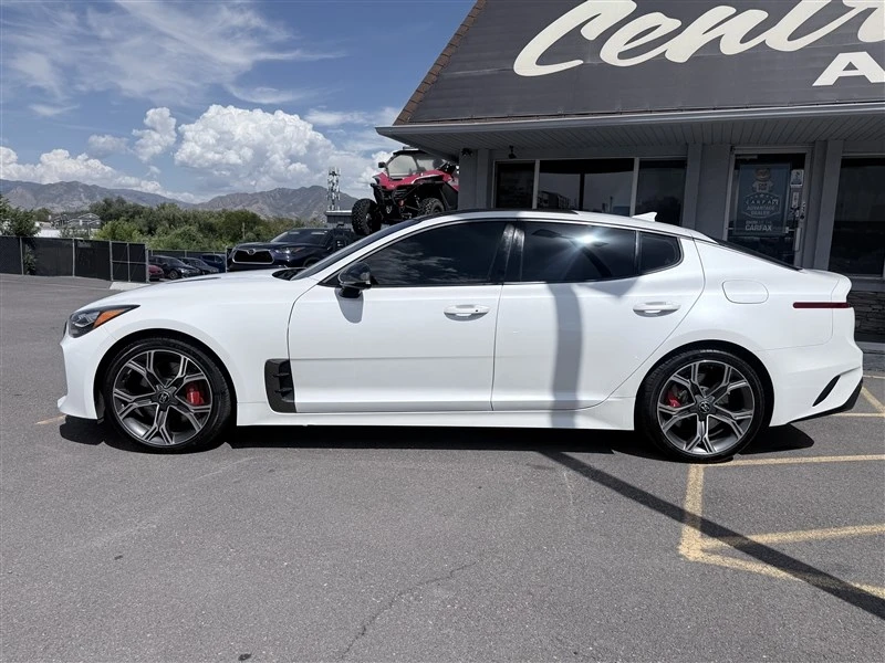 2020 Kia Stinger GT - Image 8 of 20
