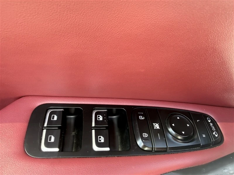 2020 Kia Stinger GT - Image 17 of 20