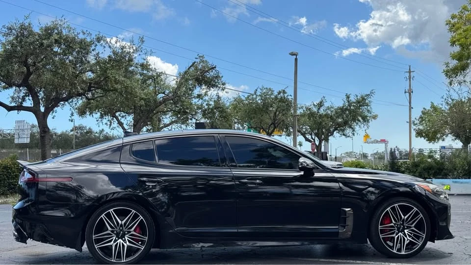 2020 Kia Stinger GT - Image 2 of 18