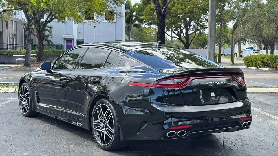 2020 Kia Stinger GT - Image 18 of 18
